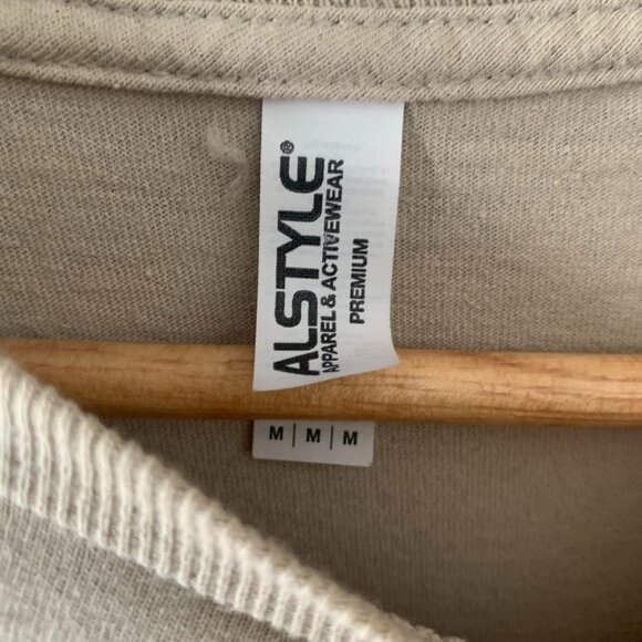 Alstyle Crop Tee Women's Size M - Picture 3 of 3